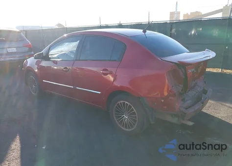 2011 Nissan Sentra 2.0S z USA, uszkodzony, nr VIN 3N1AB6APXBL716555